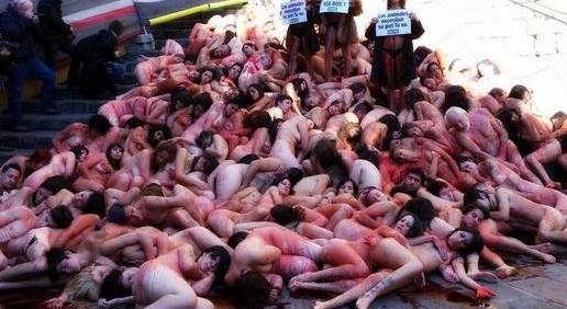 肉荒（6）：灾荒降临人性尽失，饲养克隆婴儿为食