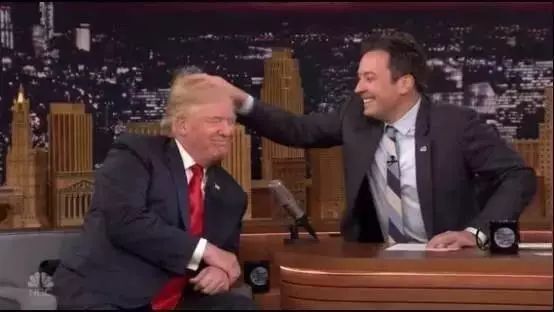 你不开心啊？看脱口秀啊