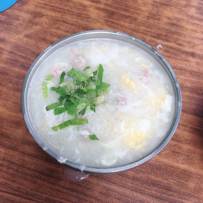 关上灯才意识到是黑夜,关上灯才知道它的魔力