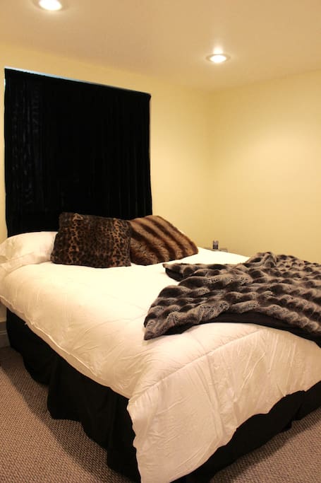 跟合肥闺蜜合租60平公寓，简单改装很温馨，房东看了竟免一月房租