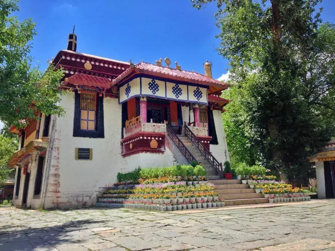 拉林高速最美段,公路的颜值