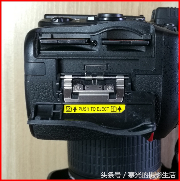 什么是相机内存卡槽的作用,相机双卡槽支持什么卡