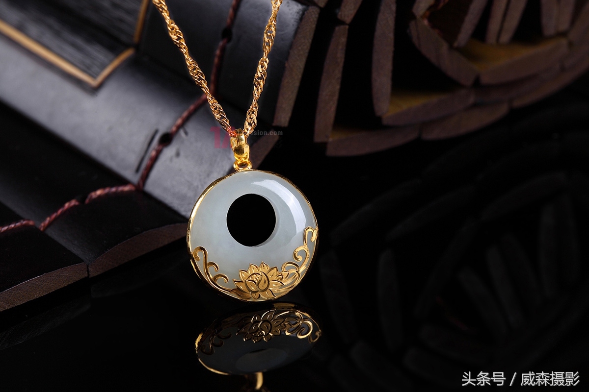 珠宝摄影之中的玉器拍摄技巧,如何给珠宝翡翠拍照