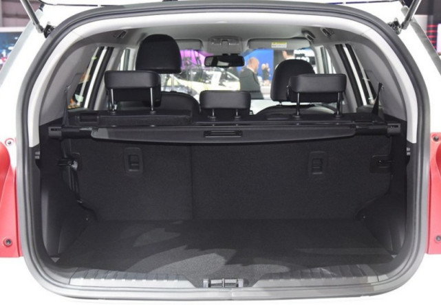 不容小觑的韩系新车，纯进口+全时四驱，卖12万让博越VV5难卖