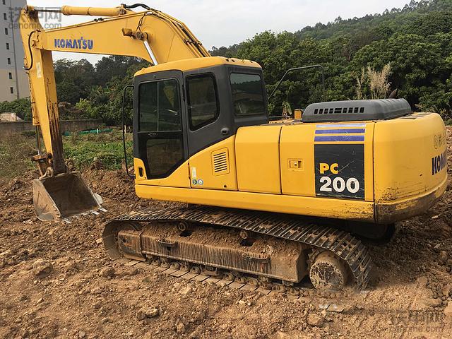 小松220-7挖掘机值不值得拥有,小松pc200-7挖掘机生产了多少台