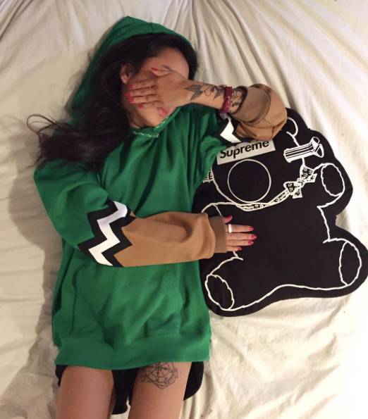 权志龙巴黎陈冠希,权志龙与朋友私下聚餐