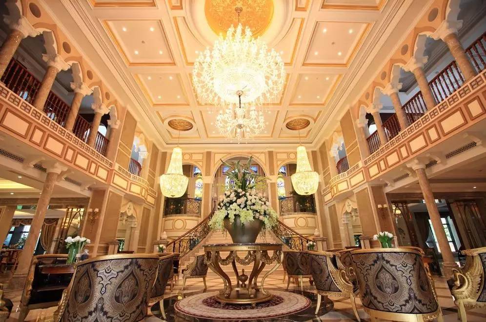 有个处女座工科男，想把《LonlyPlanet》搬到家门口，杭州人用5年才理解了他