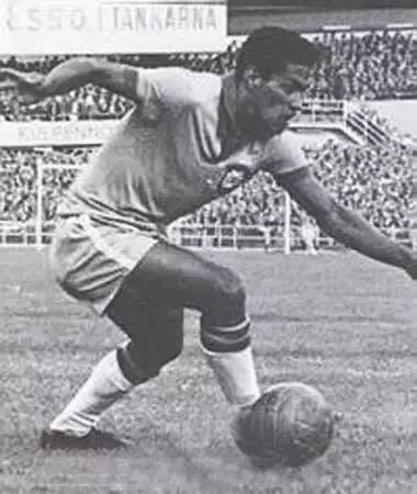 中国足球史上十大名将,历史上足球有没有被人踢死