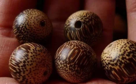 带你了解假沉香是怎么做的,假沉香制作视频