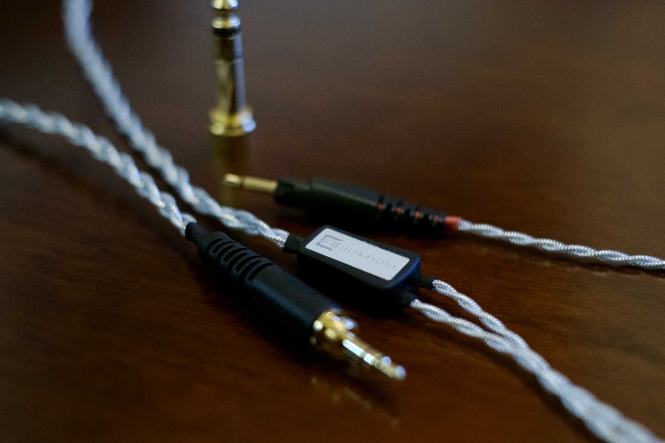 又来赚中国人的钱？德国人凭何把耳机卖到2万元