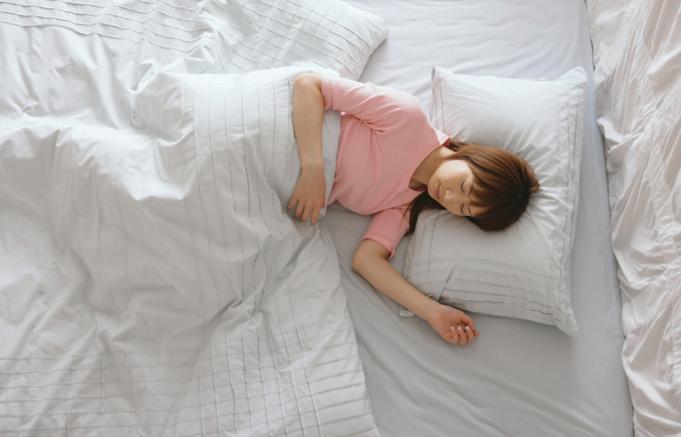 小心！这8种生活陋习正在让你的肌肤加速衰老