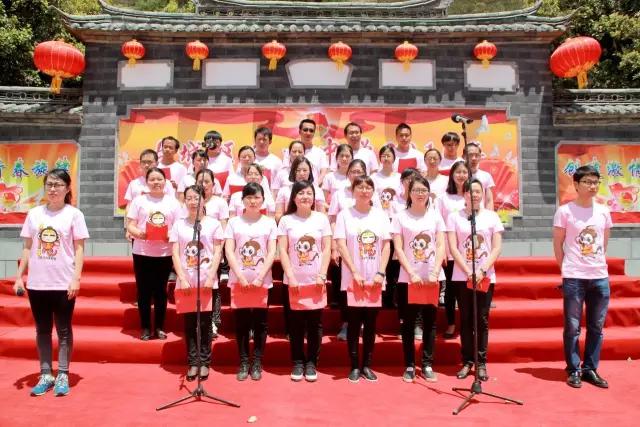 昨天，丽江这所学校激情四溢、尖叫连连，在干啥？