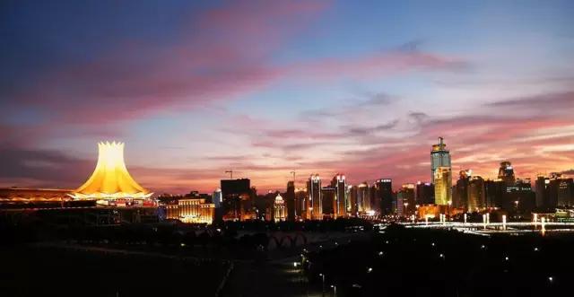 南宁旅游详细攻略,南宁旅游攻略有海吗