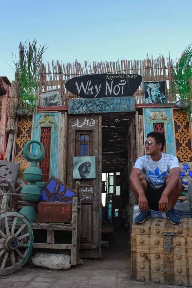 旅行叫他变沧桑，也叫他犯二，但还是死性不改