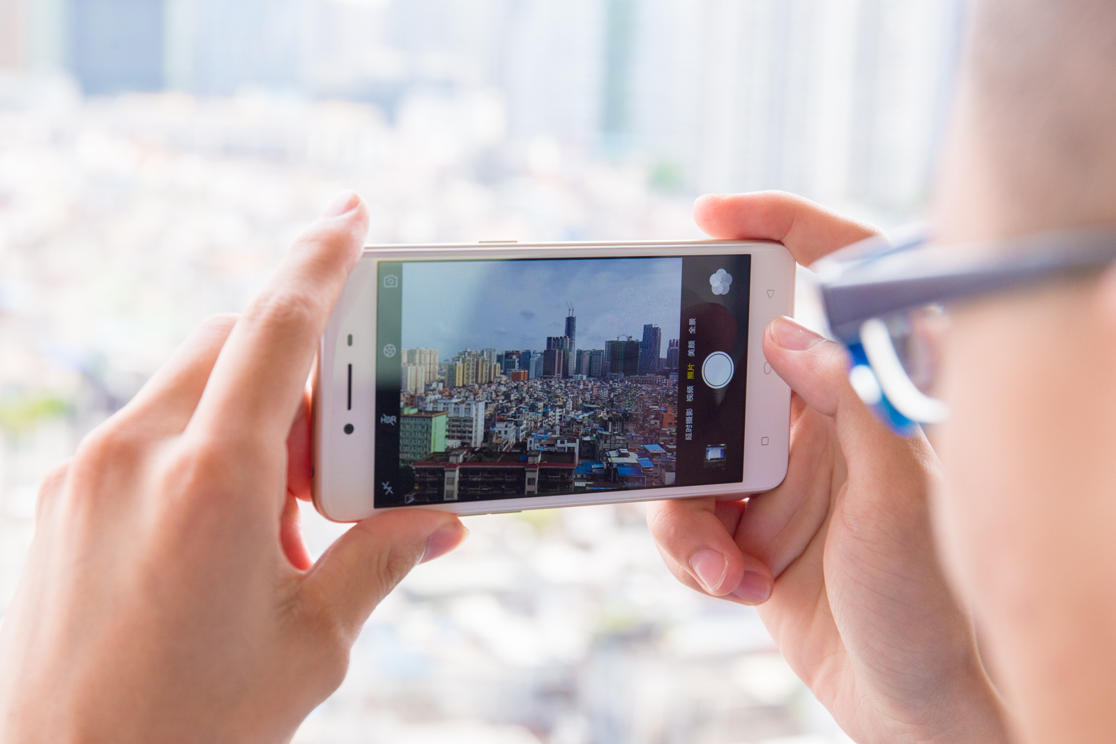 oppo r9对比其他手机拍照 (oppor9怎么样拍照好看)