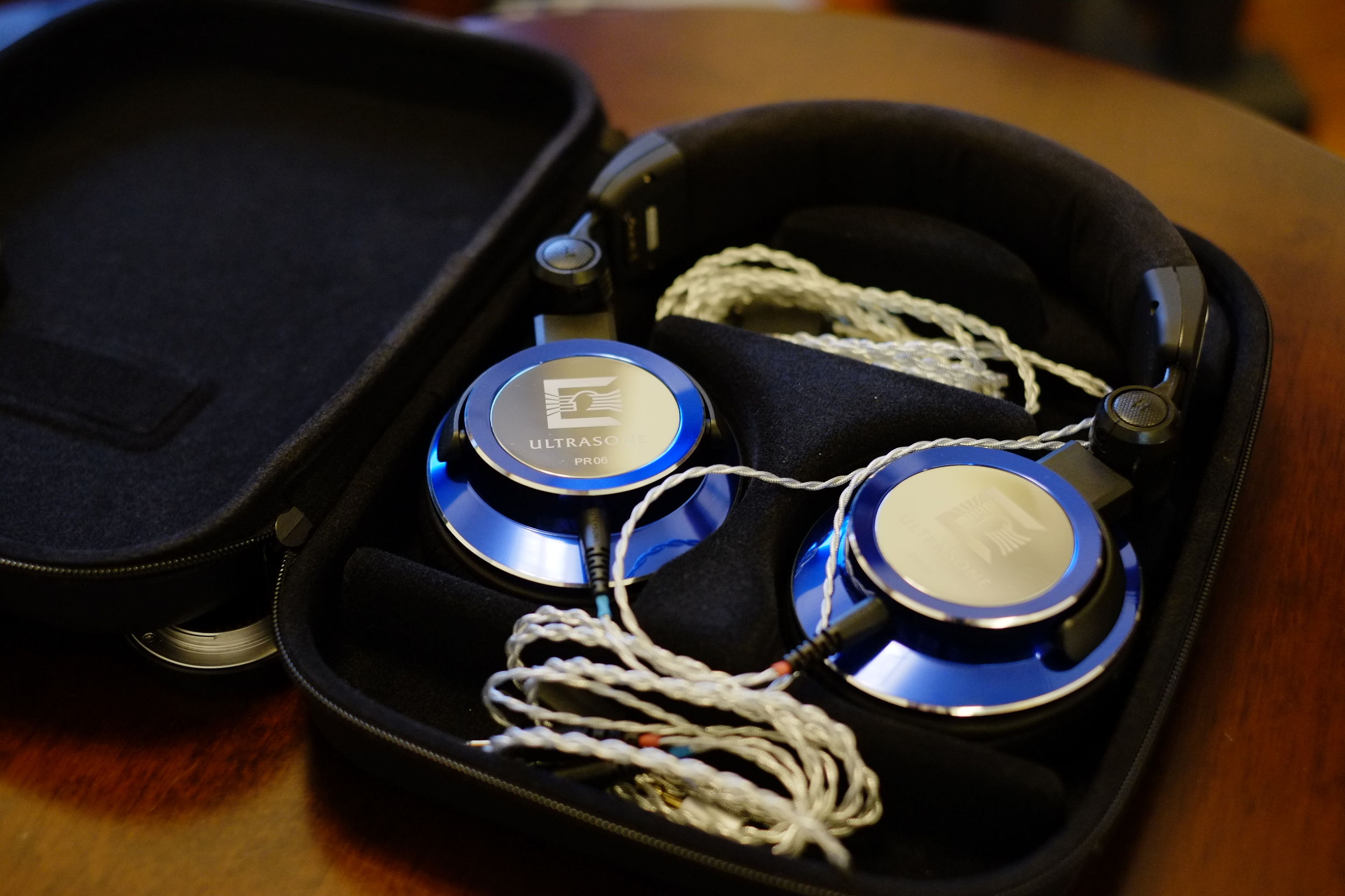 又来赚中国人的钱？德国人凭何把耳机卖到2万元