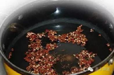 脸上长痘痘可以用醋洗脸吗,用醋洗面会长痘