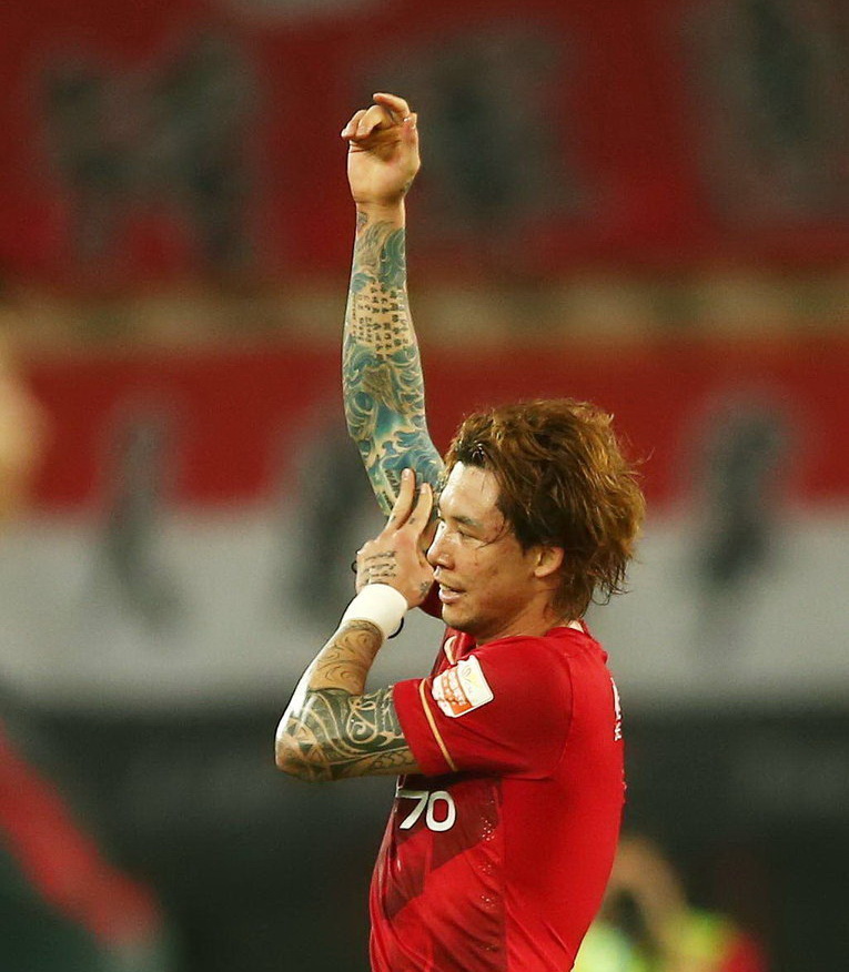 34岁加盟皇马,24岁加盟皇马