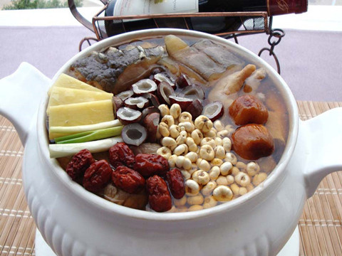 男人肾虚泡水喝什么补肾,男人肾虚的最佳食补