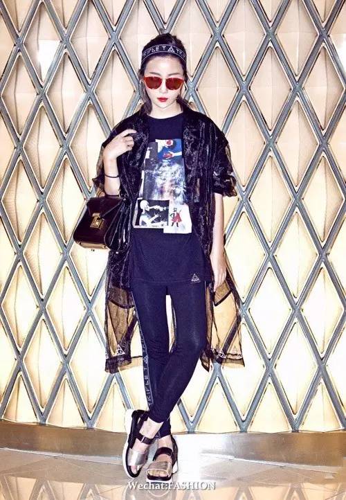 韩星潮鞋推荐,韩国最酷的夏天穿的凉鞋