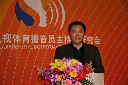 疯狂解说的代表,大连解说的旗帜,曾疯狂吐槽外国裁判