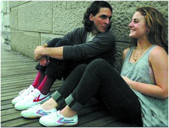 飞跃鞋国外潮牌,飞跃鞋怎么穿出潮范