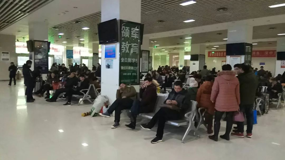 刚刚,雪花又飘!今明两天雨雪持续……这些重要信息须注意