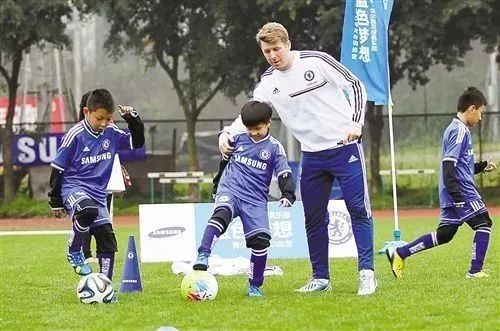 「关于教练」训练中如何让孩子真正的爱上足球？