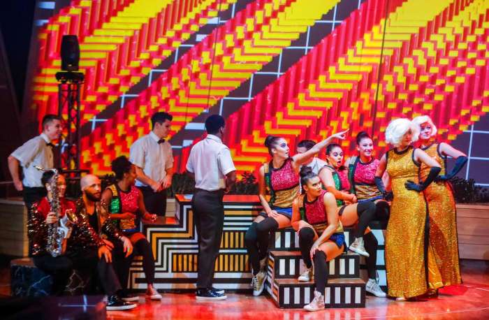 莲二爷美轮环邮——11姑娘的皇家海洋量子号公海飘荡日志