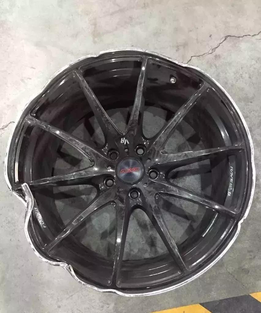 假轮毂和真轮毂对比,正品轮毂和国产轮毂