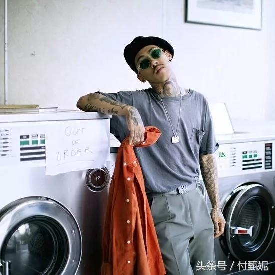 听说你喜欢hiphop?那你有他们会穿吗!KOHH宫本彩菜