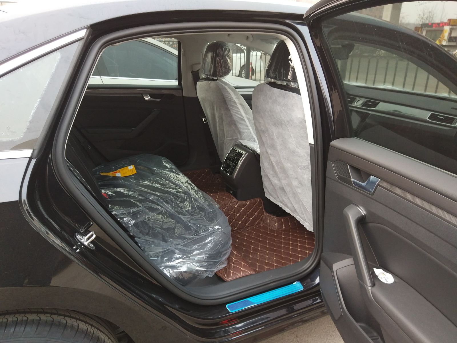 2017款帕萨特尊荣版1.4t用车感受,2017帕萨特1.8t尊荣版跑长途