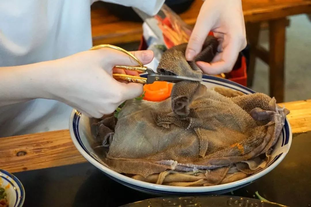 重庆火锅前十强十大必点菜,冬天重庆南山火锅推荐