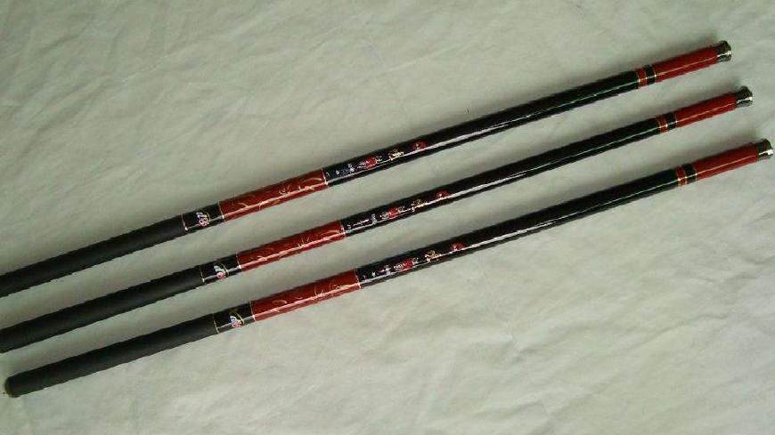 钓鱼钓了很久,钓鱼必备哪几种鱼竿