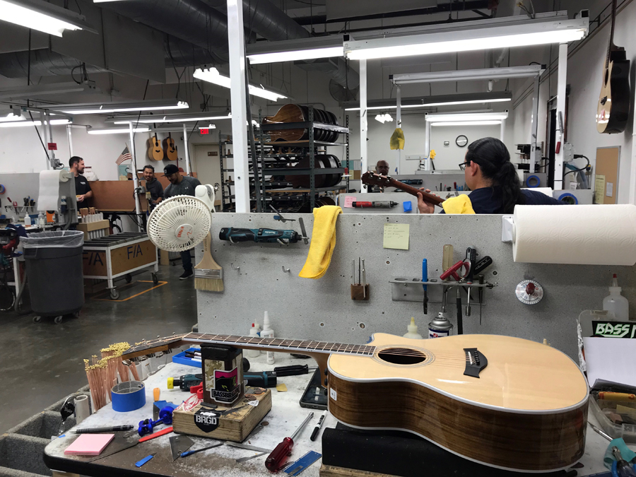 吉他中国专访视频,taylor吉他全系列