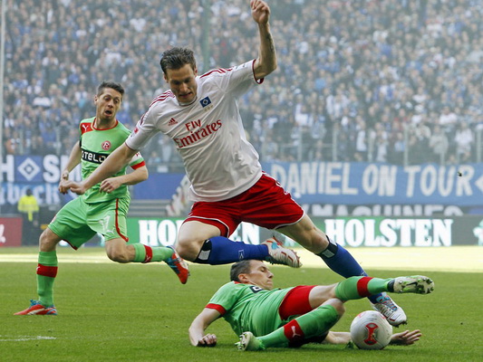 科技型边后卫!前德国国脚当打之年遗憾退役,竟是为了做一款app