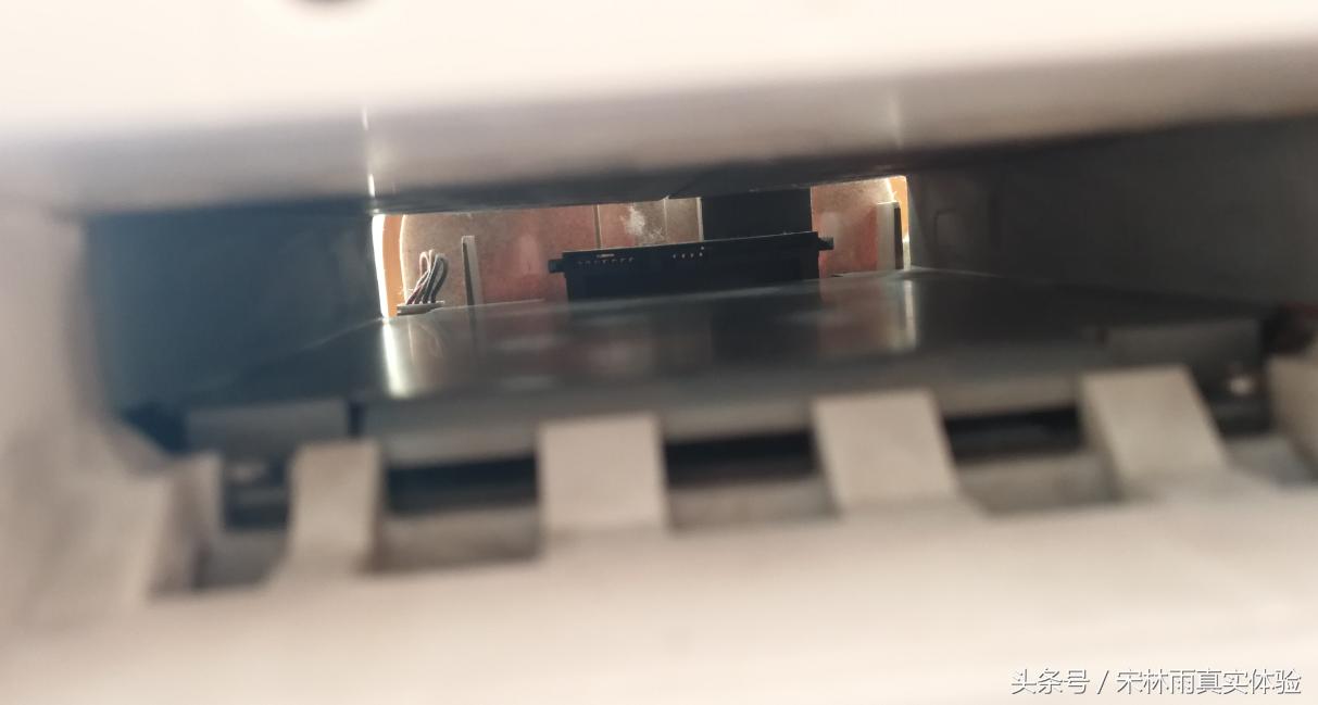 用了三年的荣耀立方路由器能有多脏，那就给他洗个澡吧！