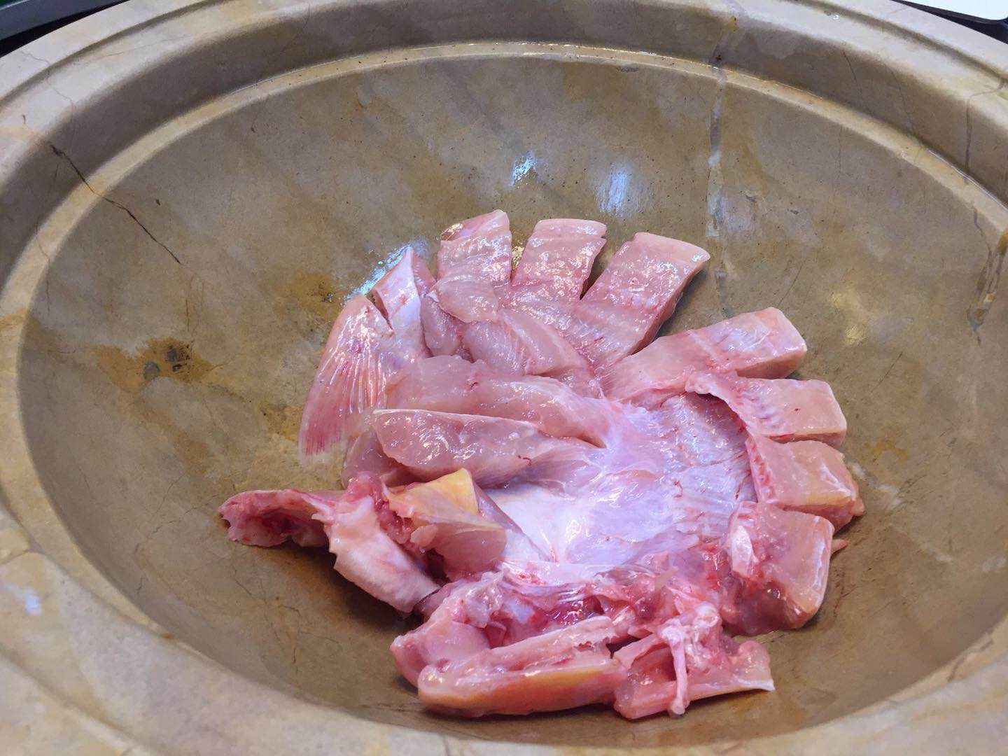 吃云南蒸汽石锅鱼,云南蒸汽石锅鱼美味中的精品