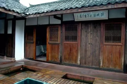 过年去有年味的古镇,2022年适合春节去旅游的年味古镇