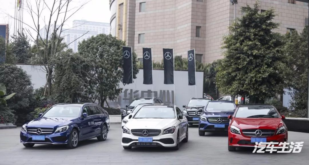 用微信小程序也能租辆奔驰，原来是奔驰填补了我的想象力