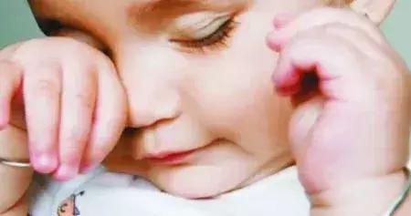 小孩有眼屎喝什么中药好,小孩眼屎多用什么中药