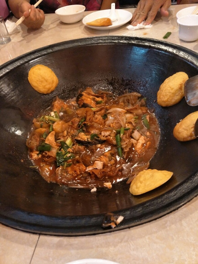 一家老小都去旅游啦,一家老小去游玩