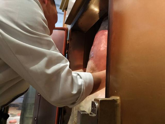 这个寒假带着孩子体验有趣的烤羊“小小厨艺师养成计划”