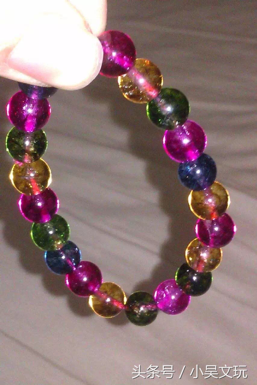 鉴别水晶做的碧玺,如何鉴别玻璃仿岫玉