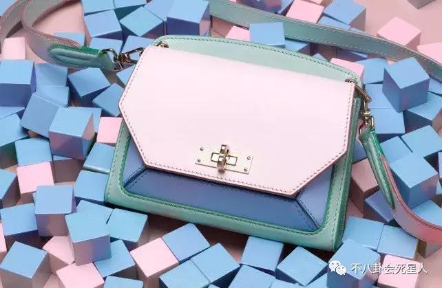 唐嫣lv包包大揭秘,唐嫣的包包里面装的都是什么