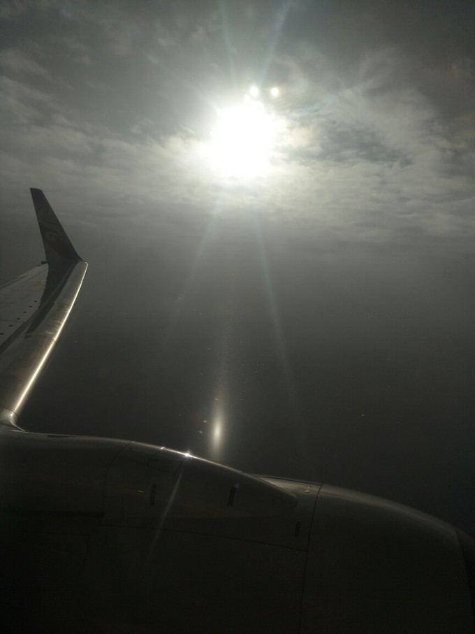 一家老小都去旅游啦,一家老小去游玩