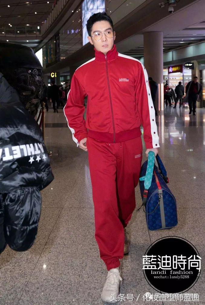 王俊凯许魏洲西装,王俊凯节目穿戏服