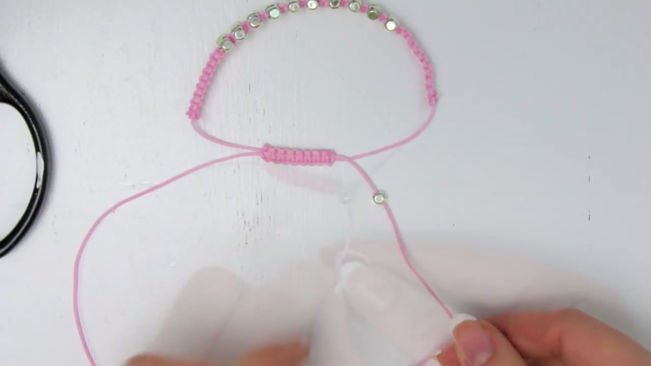 四种方法做手链,各种编织手链的做法