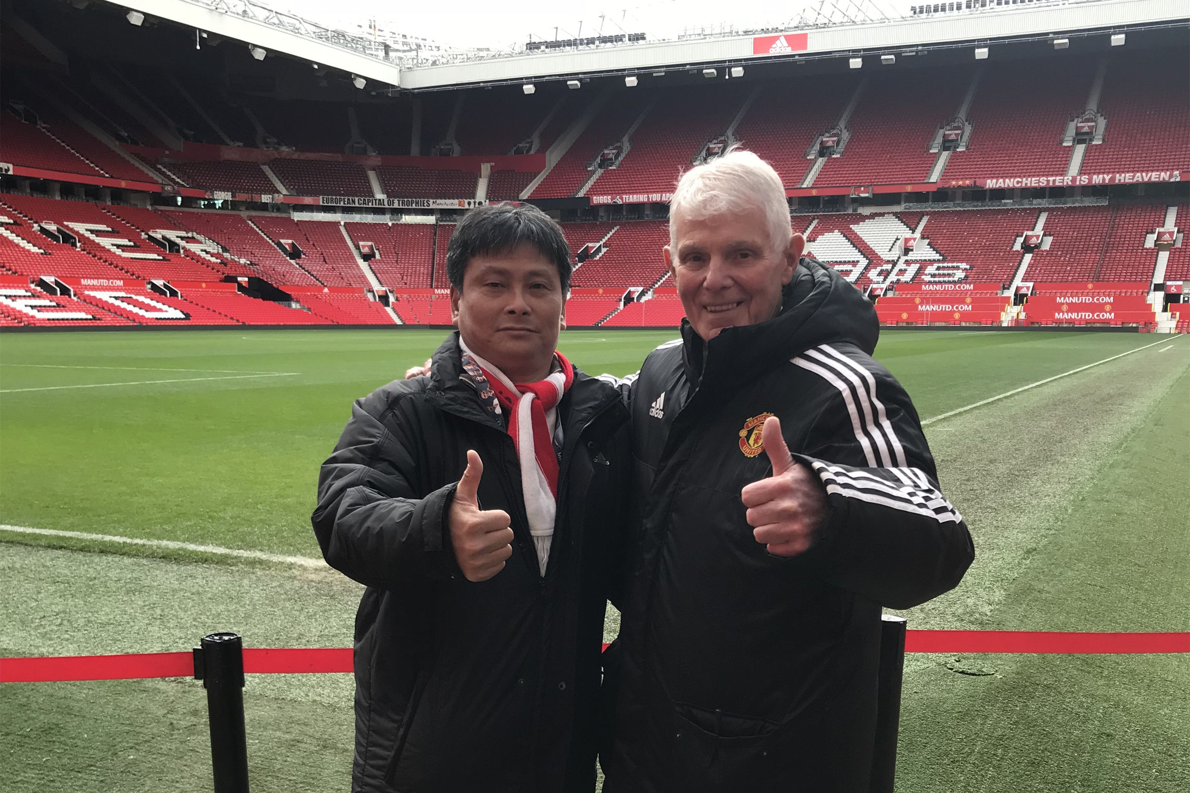 一周双赛风雨相随，中国球迷团观战西布朗