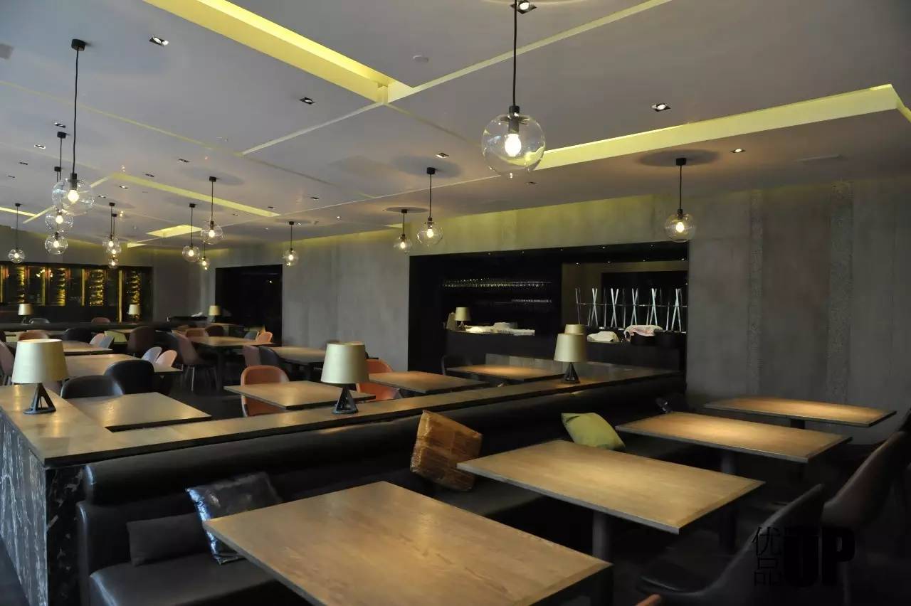 顶级露台餐厅推荐,下雨天适合去的氛围感餐厅